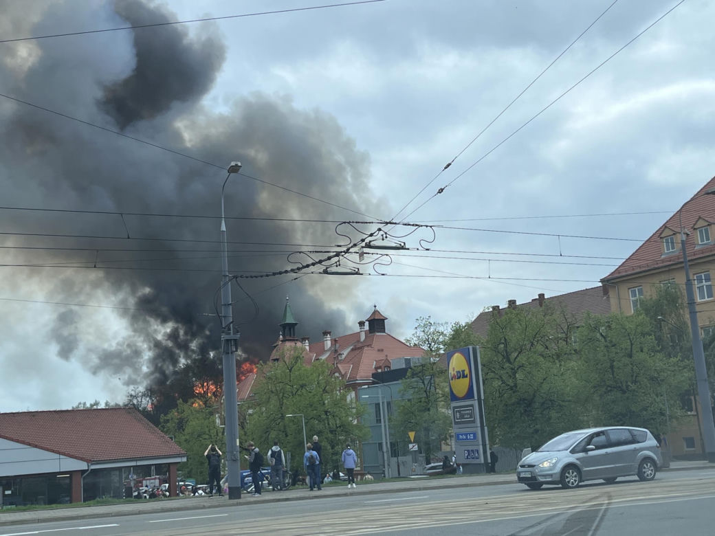 Pożar dachu budynku Akademii w Gorzowie