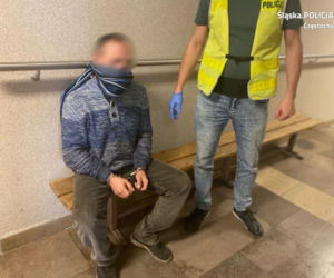 Szok! Kobieta zrobiła mu to, gdy zasnął na dworcu. O wszystkim powiadomiła jego żonę!