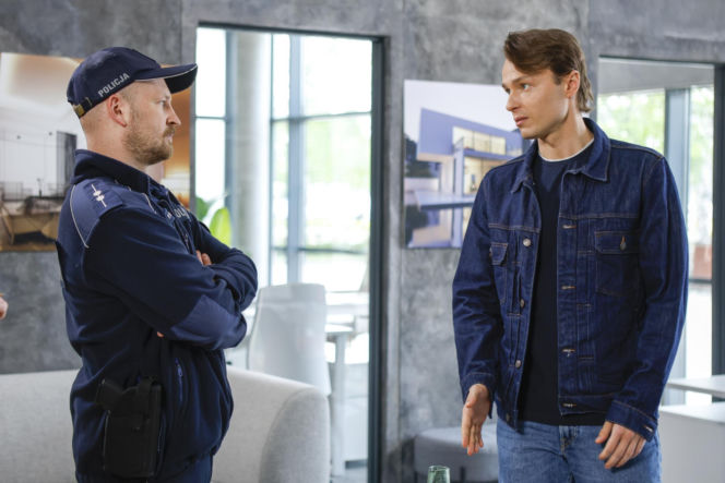 Tak przez lata zmieniał się Patryk Pniewski. Zaczynał jako idol nastolatek w "Pierwszej miłości"