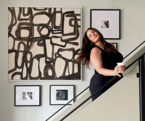 Słynna modelka plus size pokazuje się nago 3 miesiące po urodzeniu bliźniąt. Witaj brzuszku!