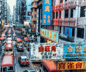 CHINY.