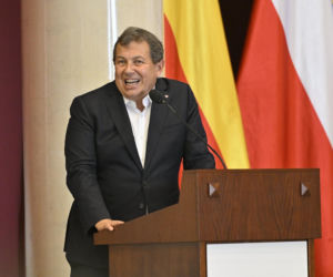 Wotum zaufania i absolutorium dla prezydenta Rafała Trzaskowskiego