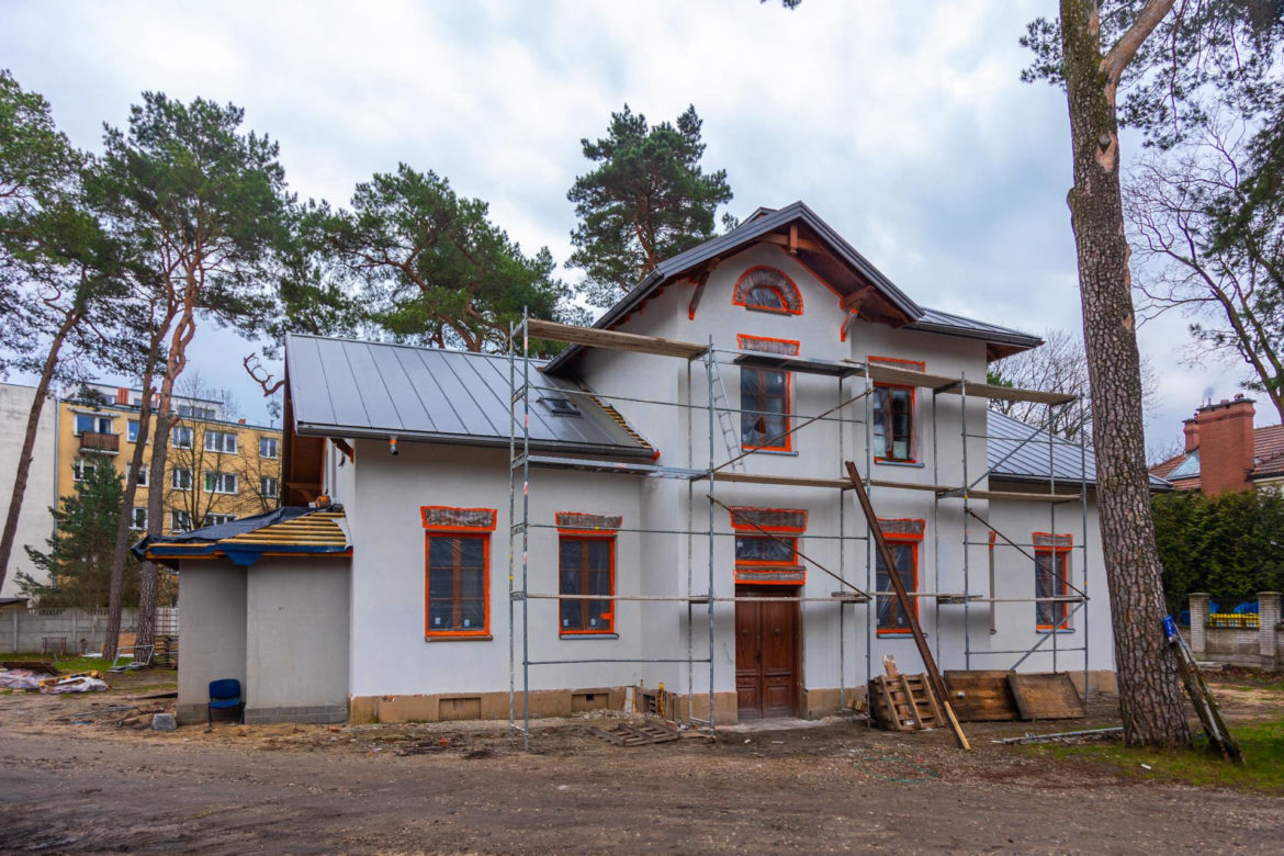 Konstancin-Jeziorna. Zabytkowe wille odzyskują dawny blask - zobacz wyremontowane rezydencje
