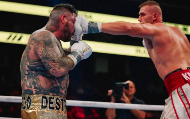 Damian Knyba posłał na deski Andy’ego Ruiza Jr. w Newark