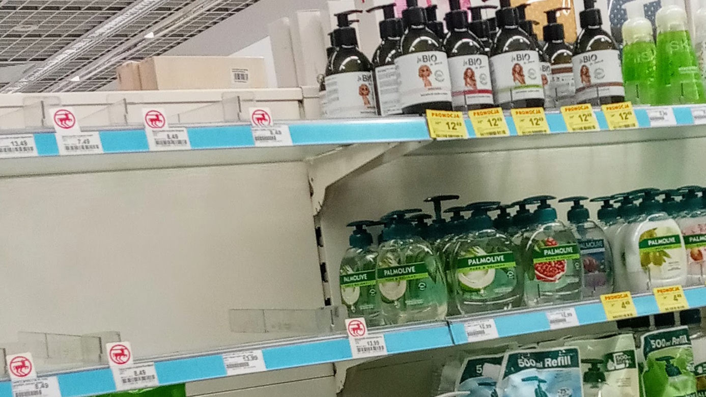Puste półki w sklepach w Szczecinie