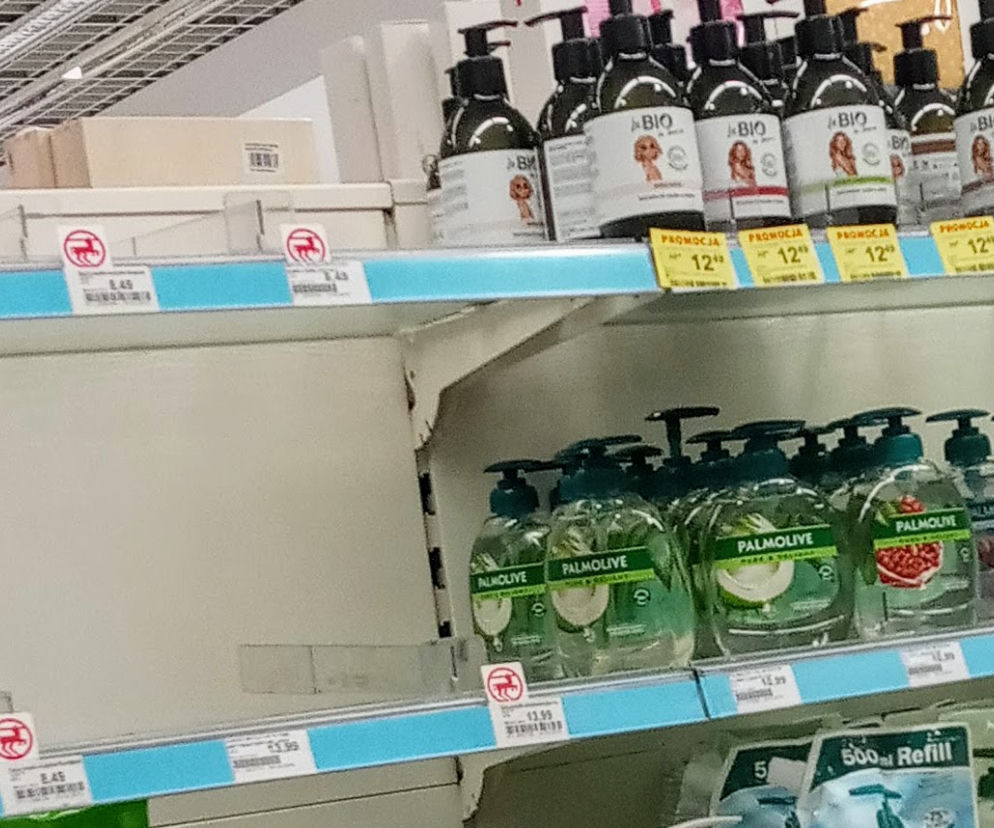 Puste półki w sklepach w Szczecinie