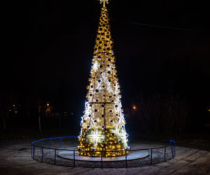 Finał „Świeć się z Energą”. Świąteczne iluminacje w Łomży [ZDJĘCIA]