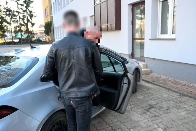 Koszmarny wypadek podczas powrotu z urodzin w Dębnicy Kaszubskiej. Są zarzuty dla dwóch mężczyzn