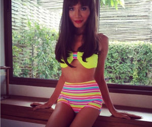 Był mnichem, została modelką bikini! Niezwykła przemiana Taja w Tajkę