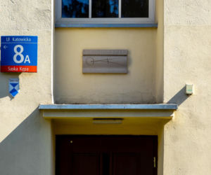 Domy przy Katowickiej 8, 8A i 8B w Warszawie