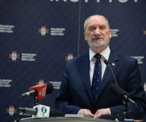  Tak się zmieniał Antoni Macierewicz 