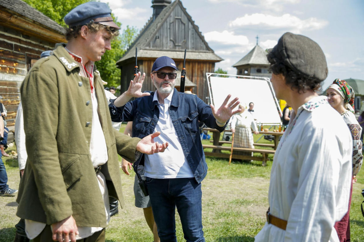 Artur Żmijewski miał problemy z obsadą "Sami swoi. Początek"