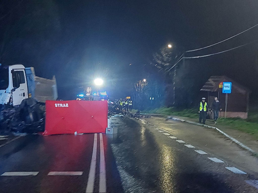 Tragiczny wypadek w Starej Słupi. Nie żyją cztery osoby
