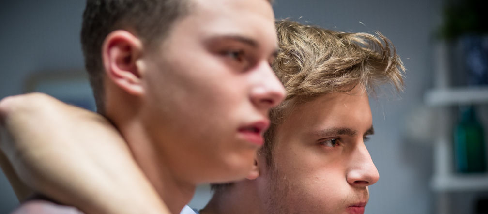 Rodzinka.pl 7 sezon. Tomek (Maciej Musiał), Kuba (Adam Zdrójkowski)
