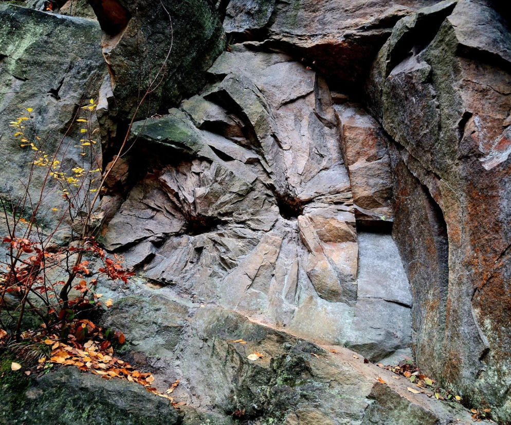 Oczy Ziemi w Świętokrzyskiem. To wciąż mało znana atrakcja, która zachwyca turystów