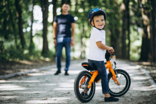 Kask rowerowy dla dziecka: jak dobrać rozmiar i na co zwrócić uwagę przy zakupie?