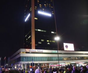 Dziki tłum przywitał Joe Bidena pod Marriottem 