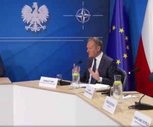  Kwaśniewski mocno opalony 