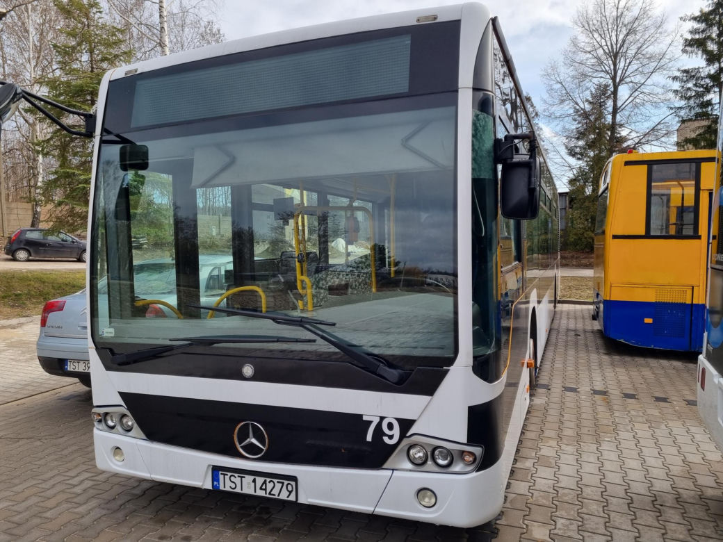 ZEC Starachowice sprzedaje 10 Mercedesów. Drugi przetarg niższa cena