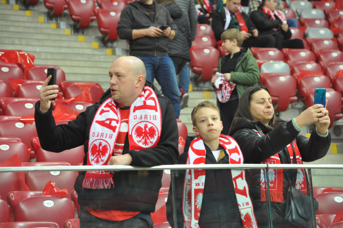 Polska - Litwa na PGE Narodowym. Zdjęcia kibiców