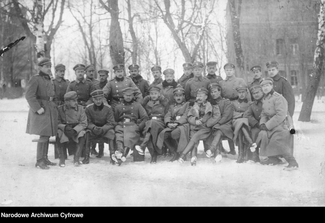 Grupa oficerów Legionów Polskich w Zambrowie, 1917 r.