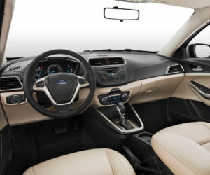 nowy Ford Escort 2015