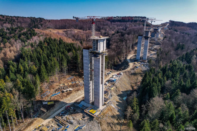 Najwyższa estakada w Polsce powstaje na S19 Babica Jawornik. Na plac budowy prowadzą serpentyny