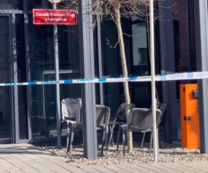Podpalona komenda policji w Inowrocławiu. Adam R. chciał zdobyć żółte papiery?