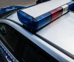 Interwencja policji w Hoszowie. Funkcjonariusze uratowali życie kierowcy