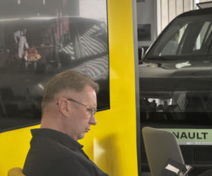 Tak Przemysław Czarnek dba o żonę! Zabrał jej auto do przeglądu