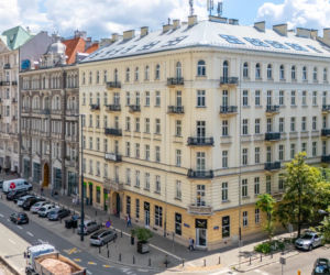 Południowa pierzeja Alej Jerozolimskich w centrum Warszawy