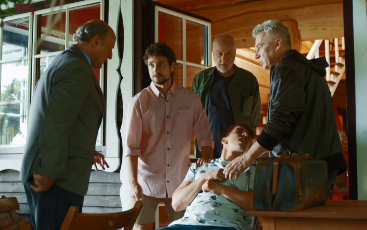 W rytmie serca odcinek 10, Janusz Pęciak (Zbigniew Stryj), doktor Zych (Piotr Fronczewski)