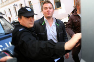 Łódź: Z magazynu policji zniknęły dopalacze o wartości ponad 60 tys. zł! Należały do króla dopalaczy Dawida Bratki