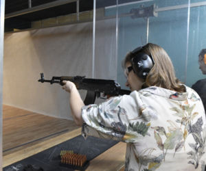 Wojna w Ukrainie. Strzelnice przechodzą prawdziwe oblężenie 