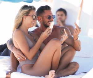 Sandra Kubicka z chłopakiem na plaży