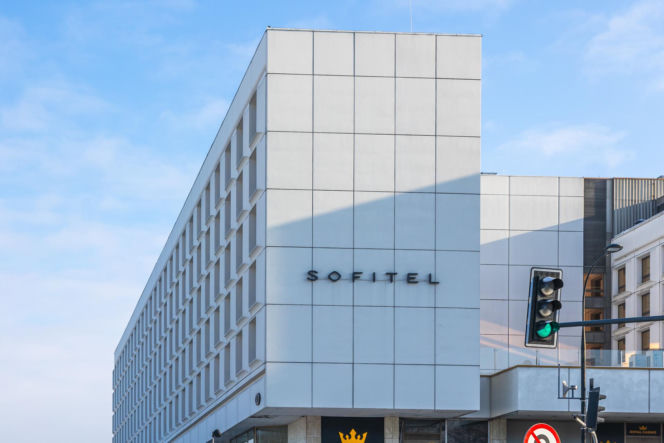 Hotel Sofitel (dawny Hotel Victoria) przy Placu Piłsudskiego w Warszawie