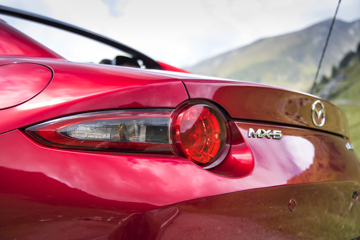 2019 Mazda MX-5 RF 2.0 SKY-G 184 KM 6MT