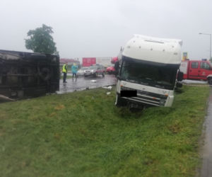 Tragiczne zderzenie busa z ciężarówką w Adamówce