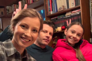 M jak miłość na planie po wakacjach 2026. Natalka (Dominika Suchecka), Adam Karski (Patryk Szwichtenberg), Hania (Wiktoria Basik)