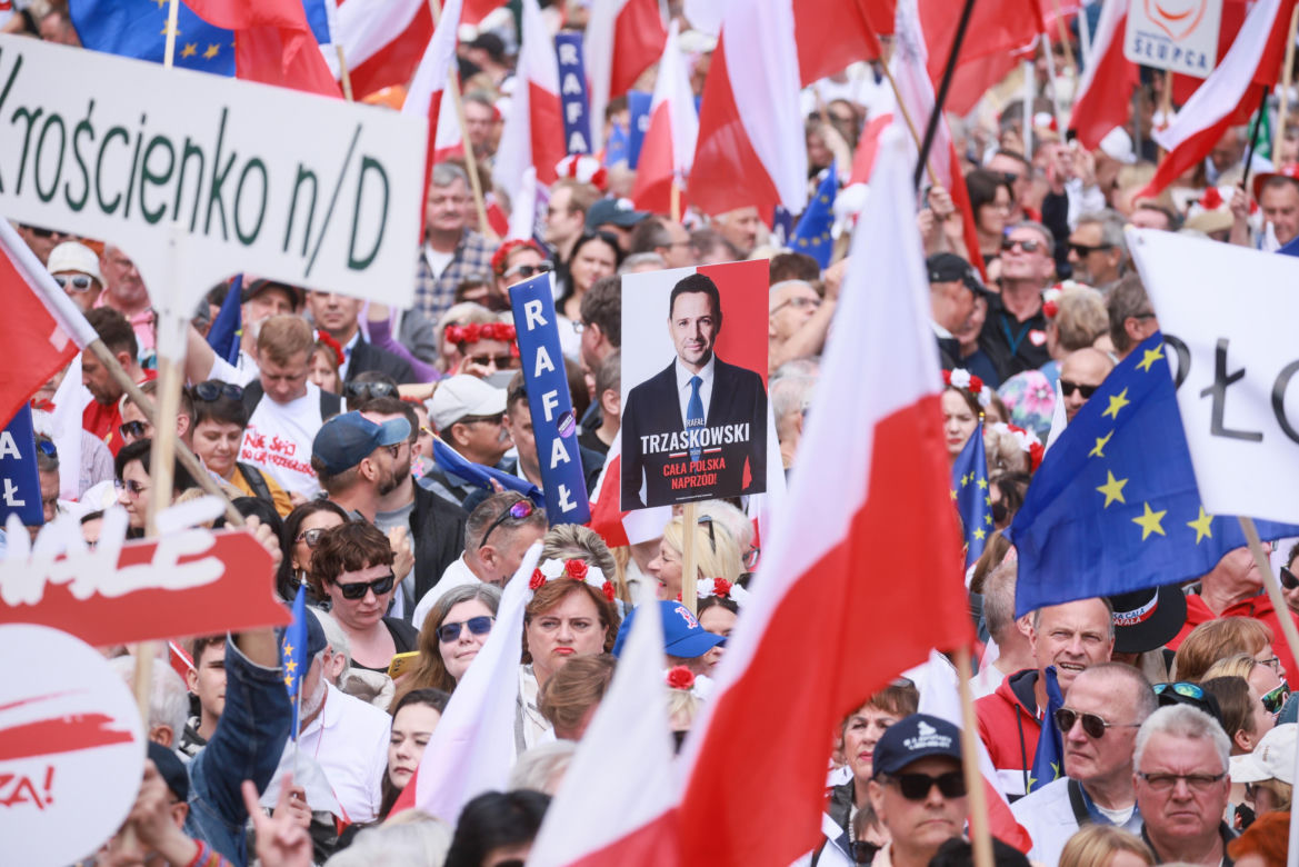Dwa marsze w Warszawie. Wyborcy zgromadzili się w stolicy