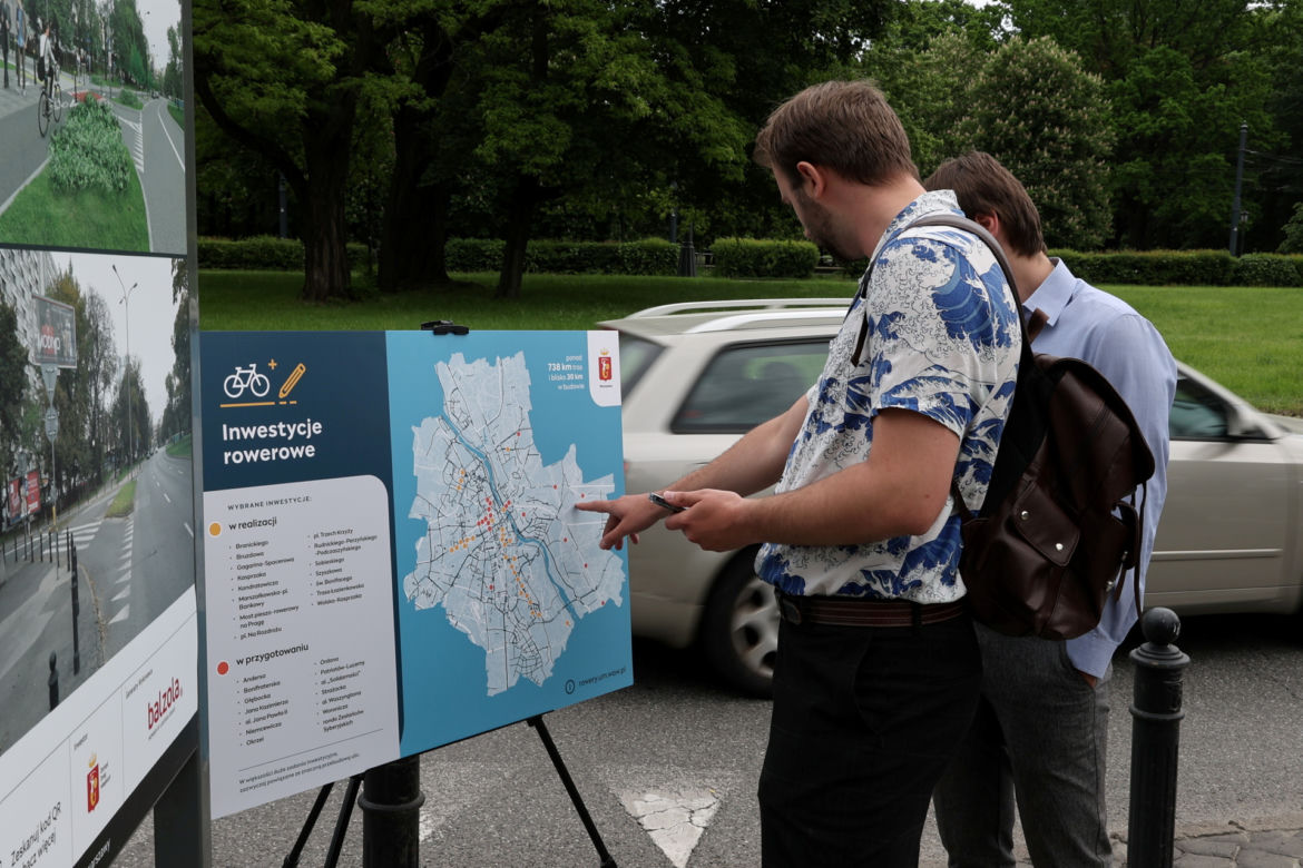 Urzędnicy chcą budować drogi dla rowerów. Przedstawili plany dla Warszawy