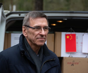 Dostawa środków ochronnych z partnerskiego miasta Weifang