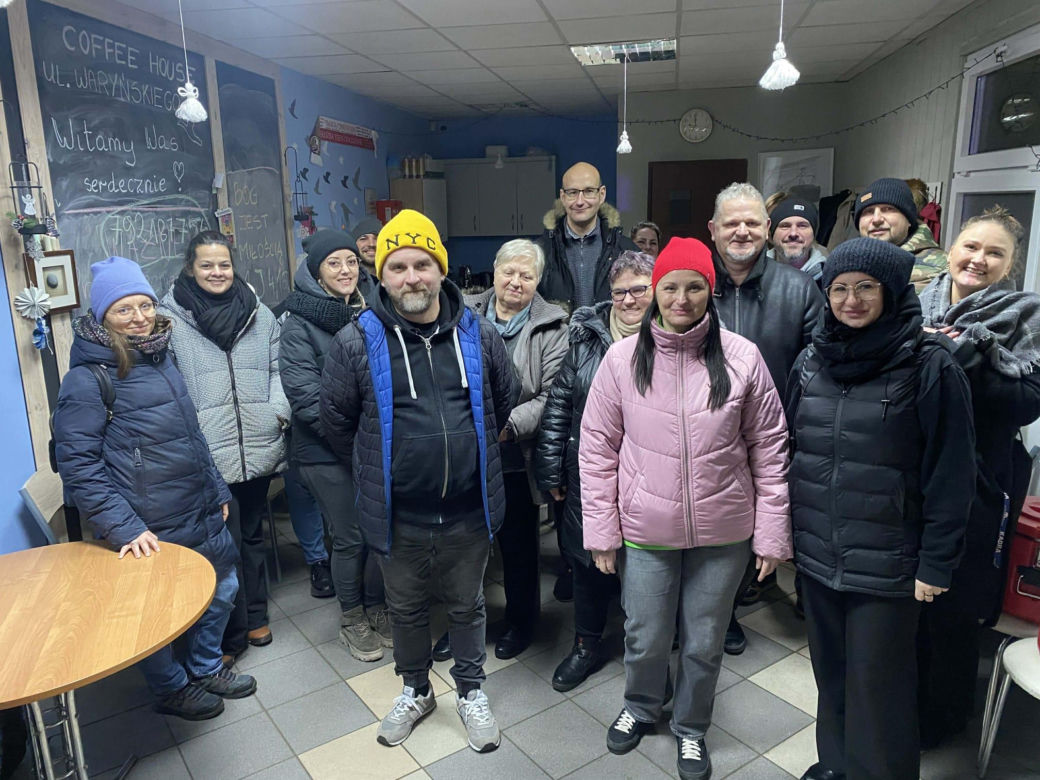 Wigilia w Coffee House Waryńskiego 19. Święty Mikołaj przyszedł do potrzebujących wsparcia