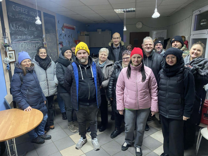 Wigilia w Coffee House Waryńskiego 19. Święty Mikołaj przyszedł do potrzebujących wsparcia
