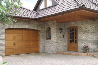 Właściwie i źle zaprojektowane połączenie garażu z domem
