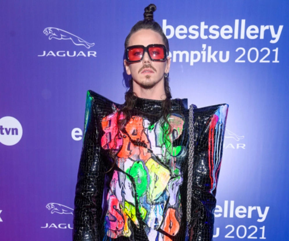 Michał Szpak, jak zwykle kontrowersyjny. Jego strój nawiązał do Putina  