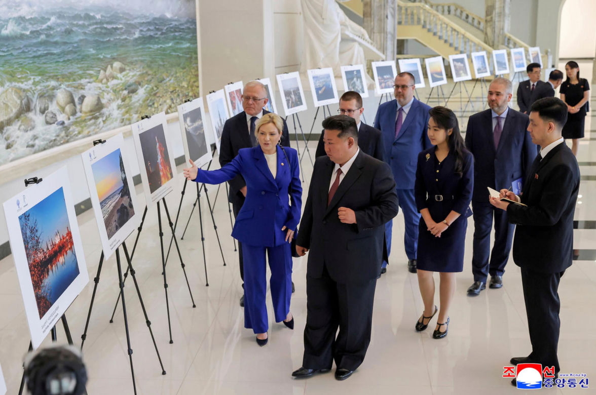 Kim nad trumnami żołnierzy NK, którzy zginęli na Ukrainie