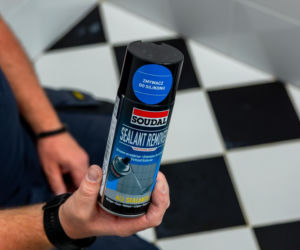 Jak poprawnie usunąć starą fugę i silikon oraz nałożyć nowy? Murator Remontuje