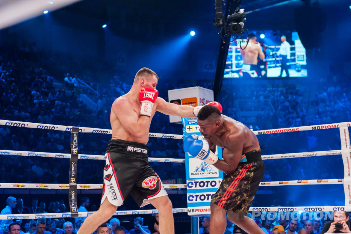 Mateusz Masternak, Youri Kalenga, walka