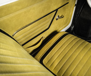 Fiat 126p dla Toma Hanksa z wnętrzem Carlex Design